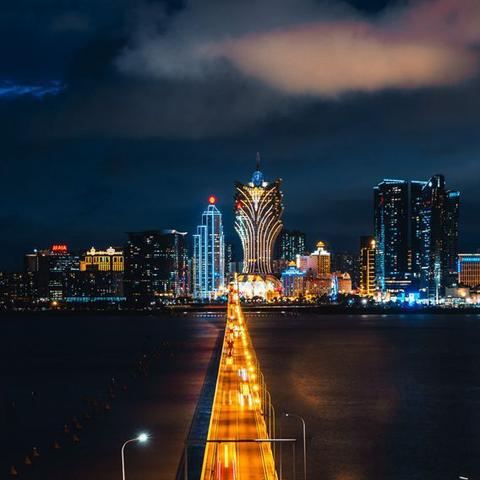 澳门一码一肖的精准预测，迷思与现实的交错